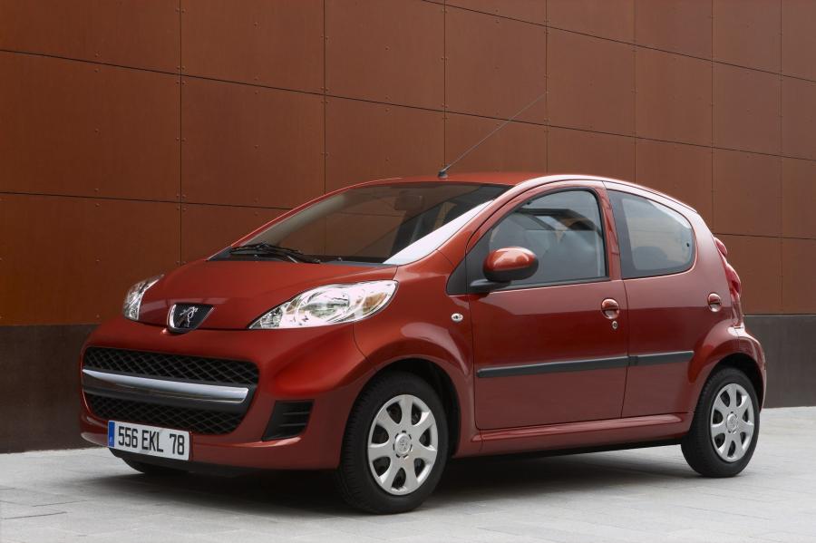  Peugeot 107 2009 года  (фото 1 из 30)